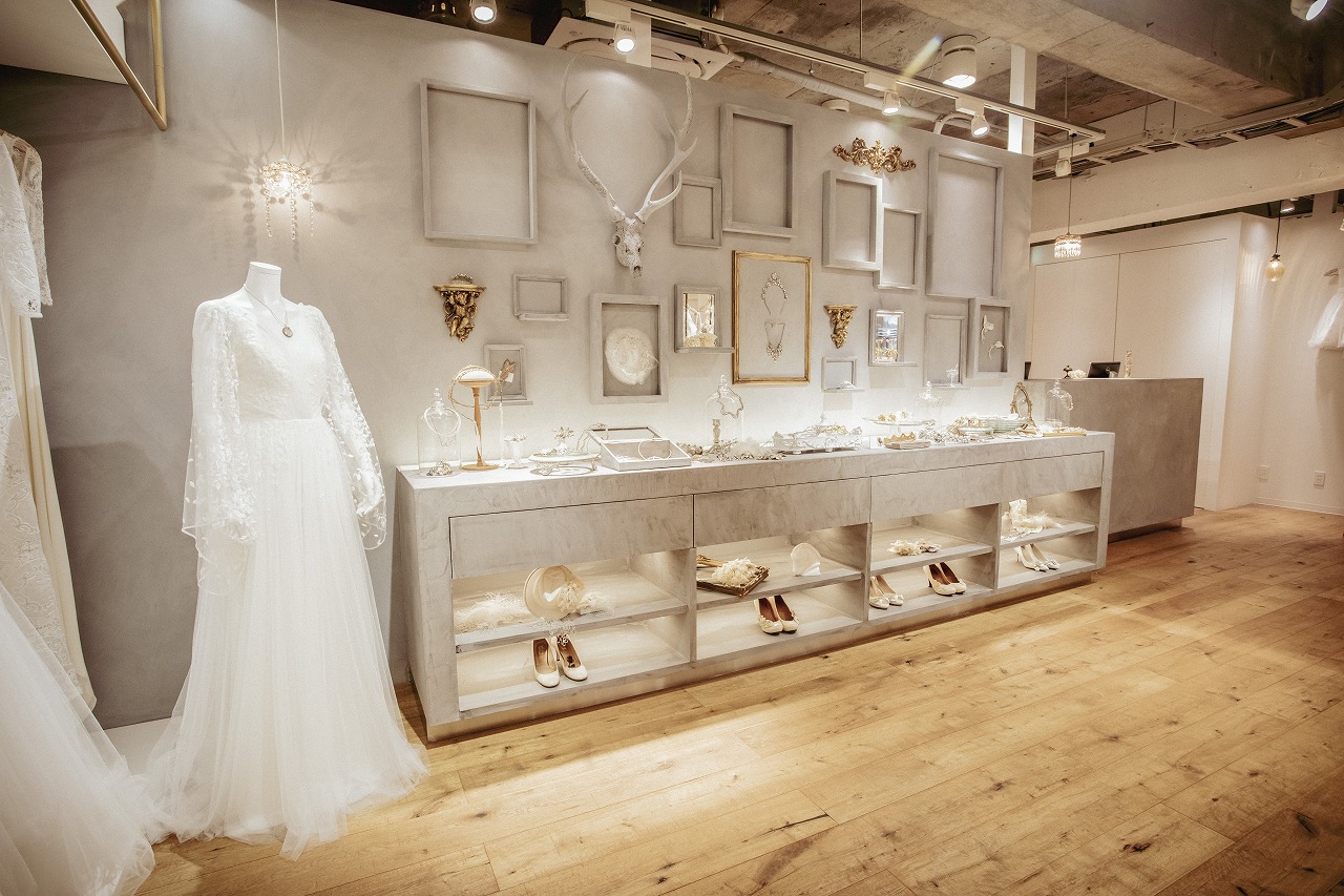 ウエディングドレスのレンタル費用の相場は？選び方やポイント等を解説